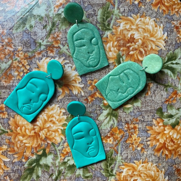 Handmade Clay Earrings | Face Outline Statue | Mint Green | Push Backs - Picture 3 of 6